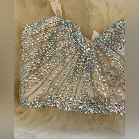 Gold/Yellow Prom/Graduation/Sweet 16 Dress/ Gown - Picture 4 of 8